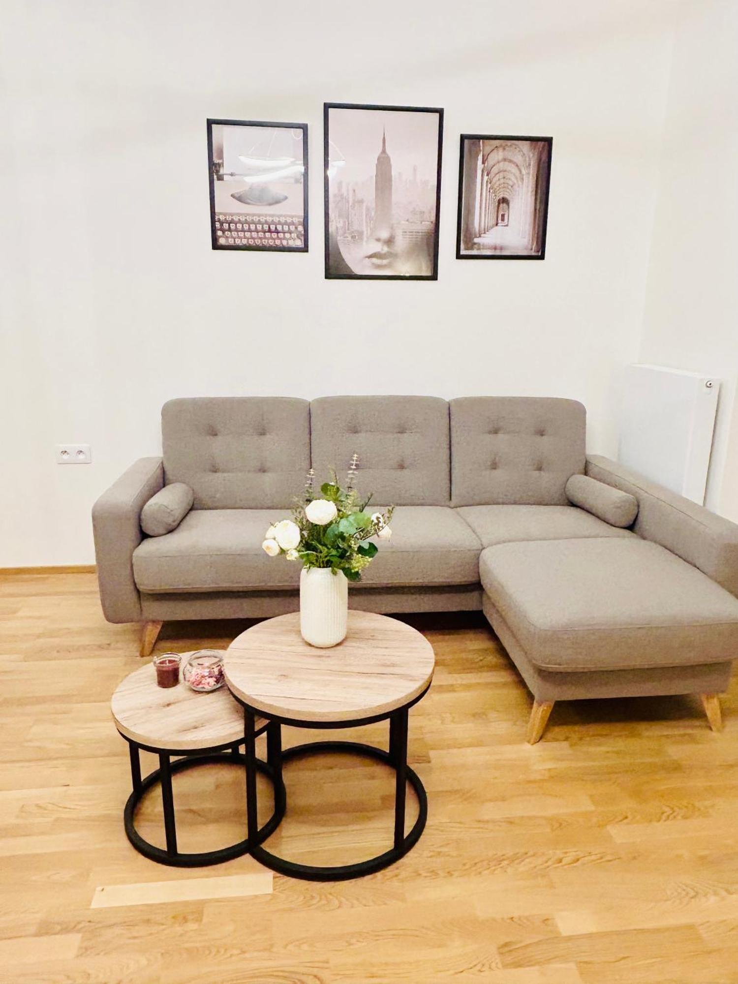 Apartmán New Luxury At Andel Metro Station *