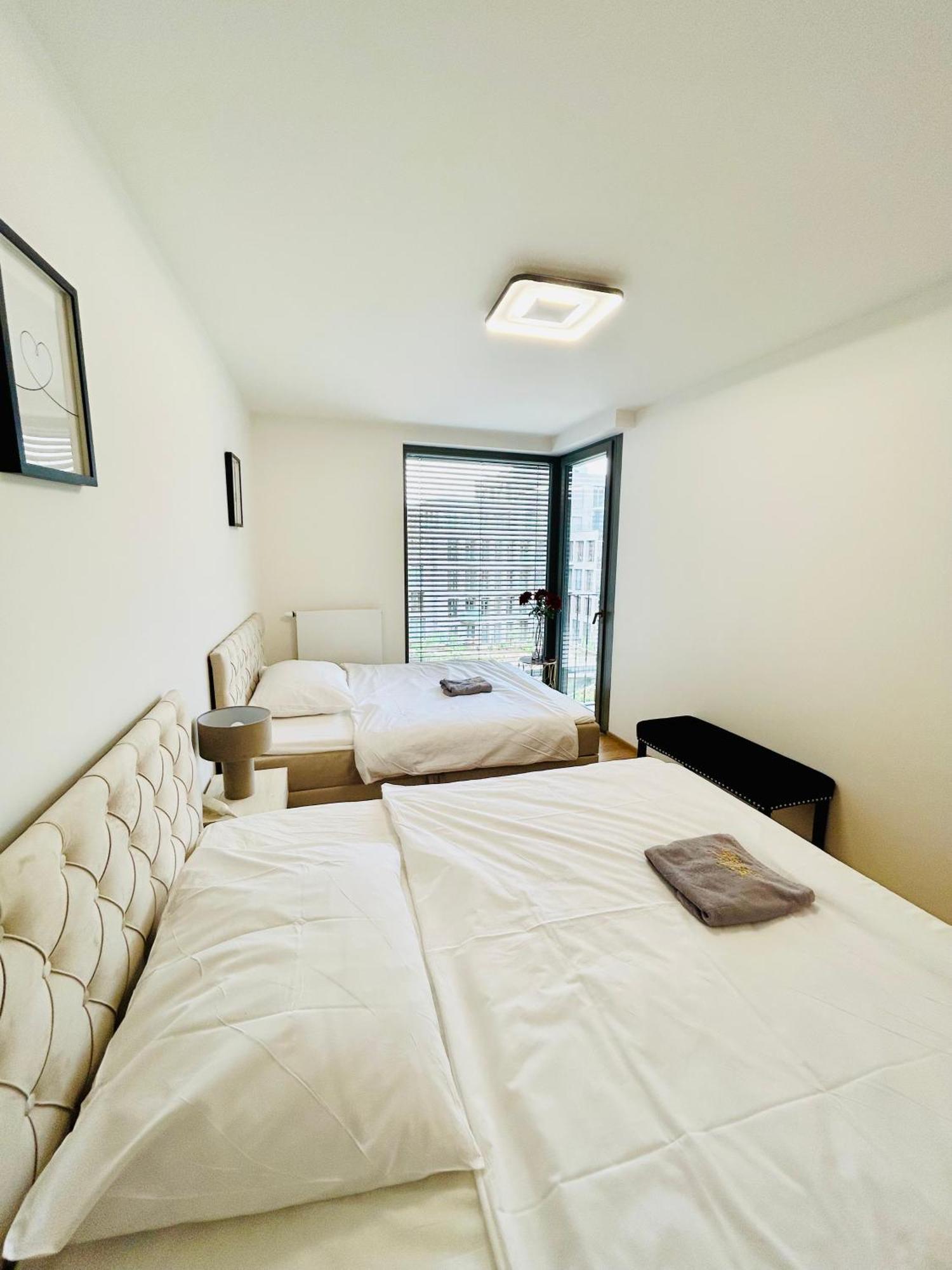 New Luxury At Andel Metro Station Apartmán Praha